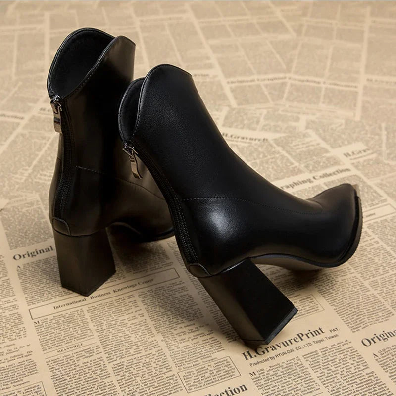 Valencia | Chrome Tip Chelsea Boot